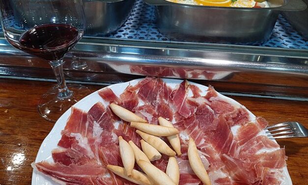 SABÍAS QUE… el jamón ibérico no se come, se venera