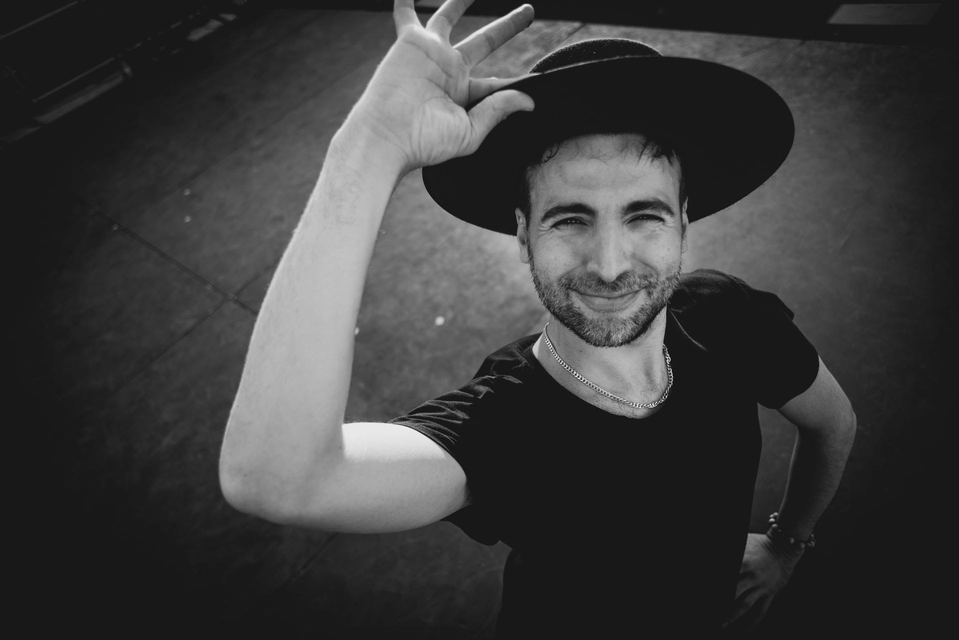 MARCO FLORES