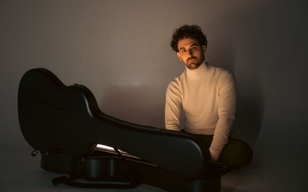 Entrevista a Álvaro Toscano Román: Más allá de estilos: oído, riesgo y profundidad sonora