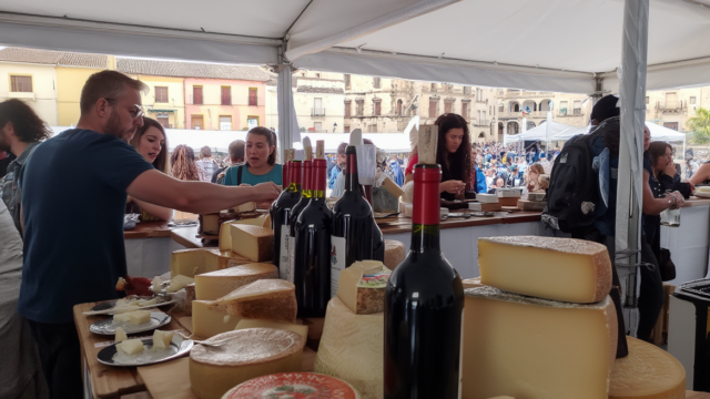 Feria del Queso – Interior carpa