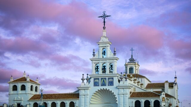 leolo212-church-7689830_1280