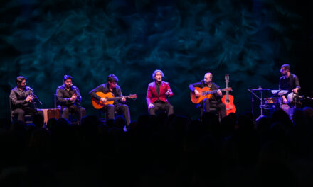 Arcángel reivindica los clásicos en el Festival de Jerez con su «Abecedario flamenco»